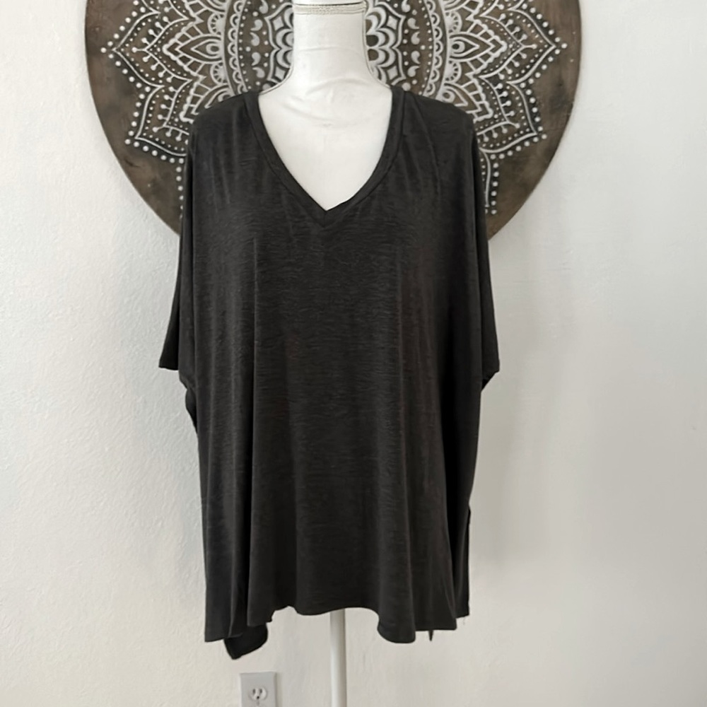 *NWOT* Zenana Premium by THREE BIRD NEST charcoal oversized tunic top size small